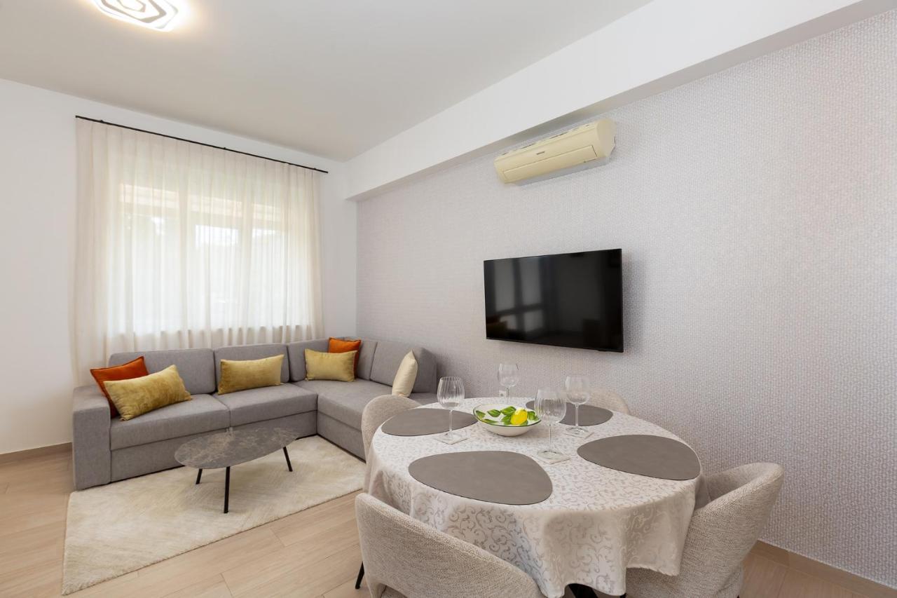 Stylish Apartment Mediterraneo Пореч Экстерьер фото