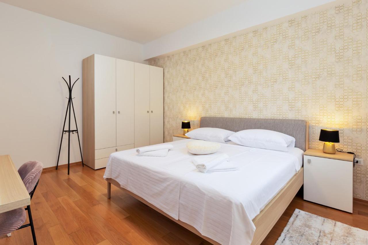 Stylish Apartment Mediterraneo Пореч Экстерьер фото