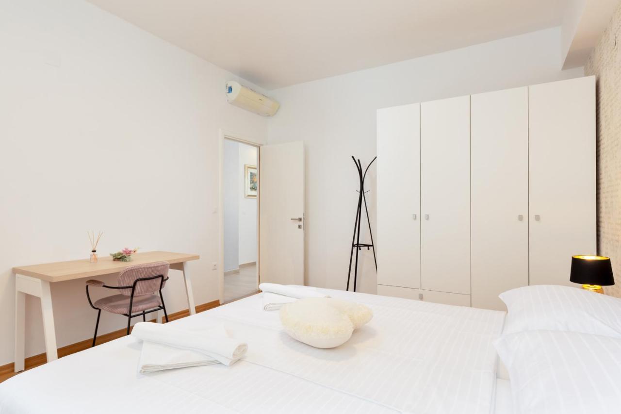 Stylish Apartment Mediterraneo Пореч Экстерьер фото