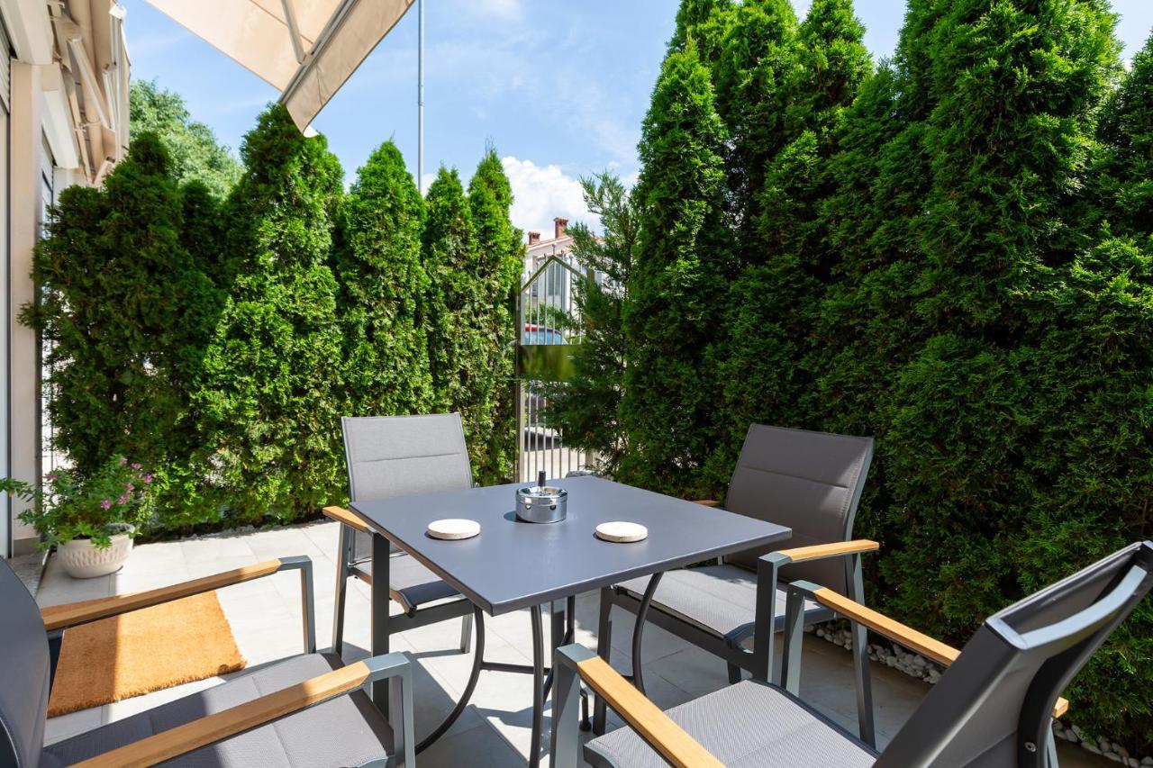 Stylish Apartment Mediterraneo Пореч Экстерьер фото