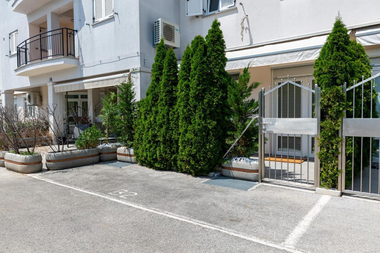Stylish Apartment Mediterraneo Пореч Экстерьер фото